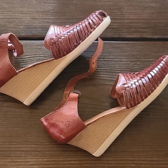 MAYA HUARACHES HANDMADE WEDGE SANDALS - Picture 7 of 7